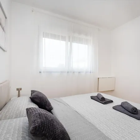 Three Seas Appartement